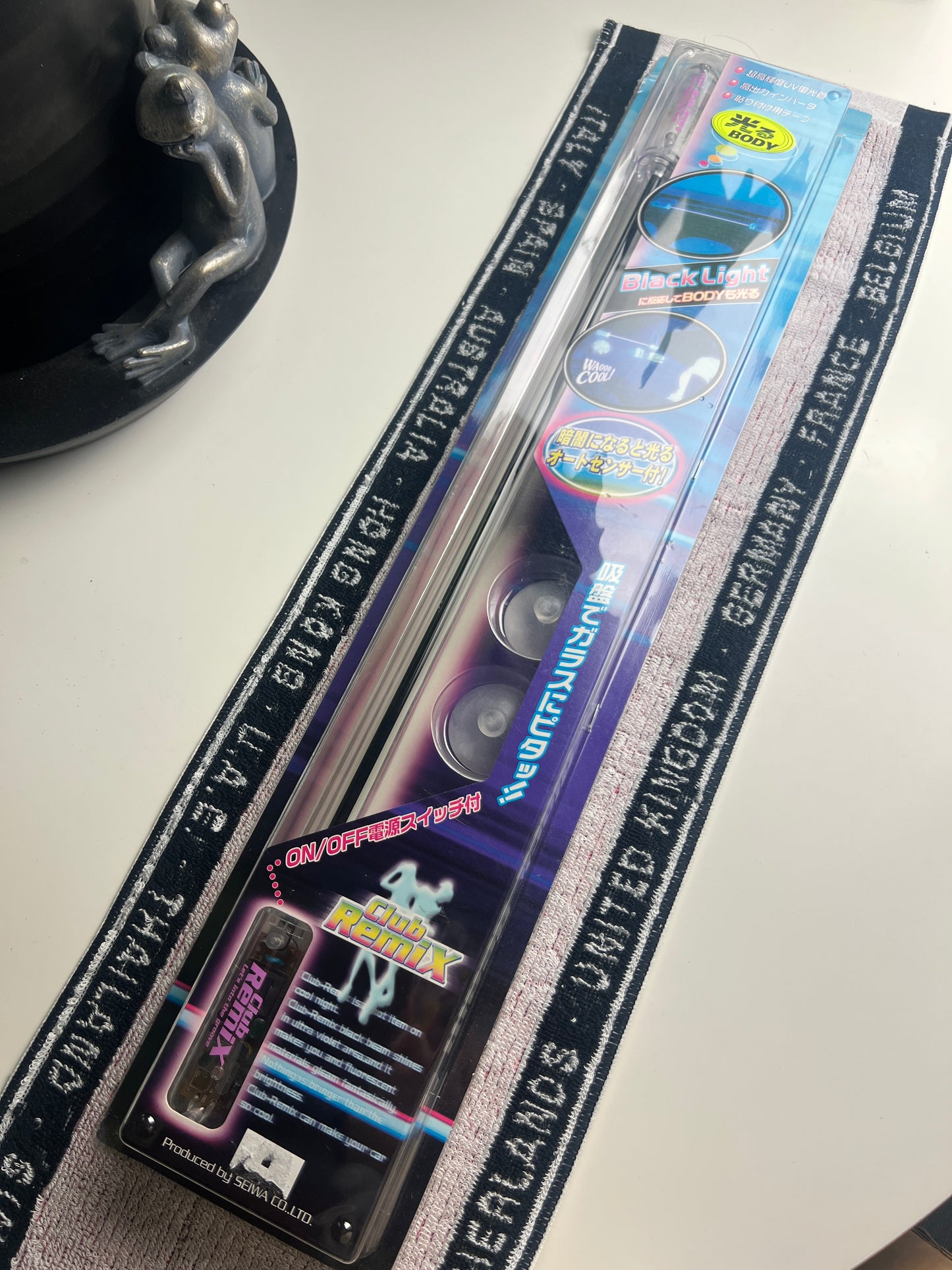 CLUB REMIX Blacklight Tube (long)